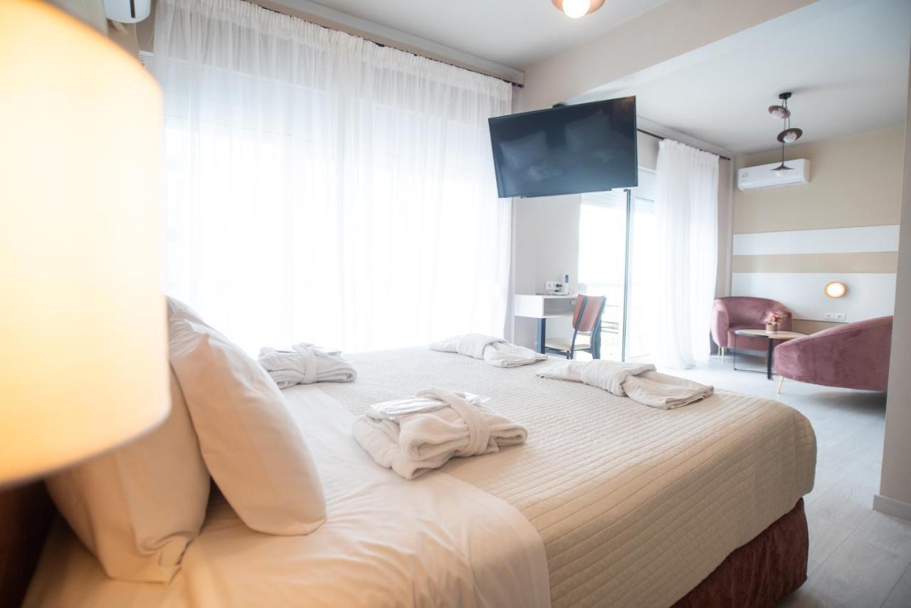 John'S Hotel คัลกิดา ภายนอก รูปภาพ